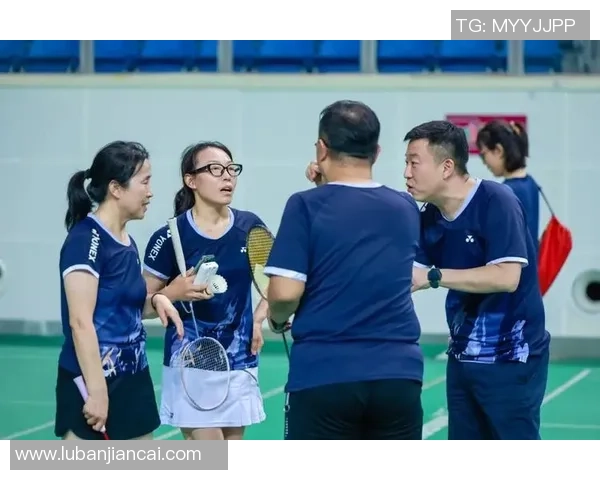 重庆羽毛球队荣登羽毛球节奏排行榜第五名展现实力与风采 重庆羽毛球队荣登羽毛球节奏排行榜第五名展现实力与风采